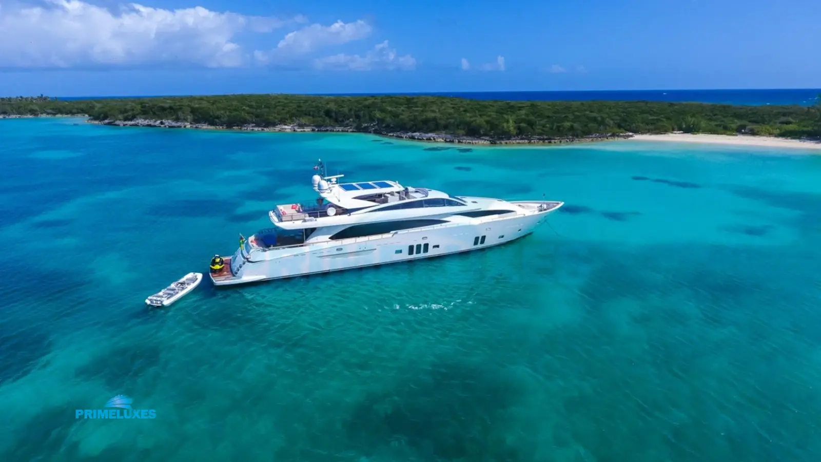 ARION Couach 3700 Fly Yacht Charter