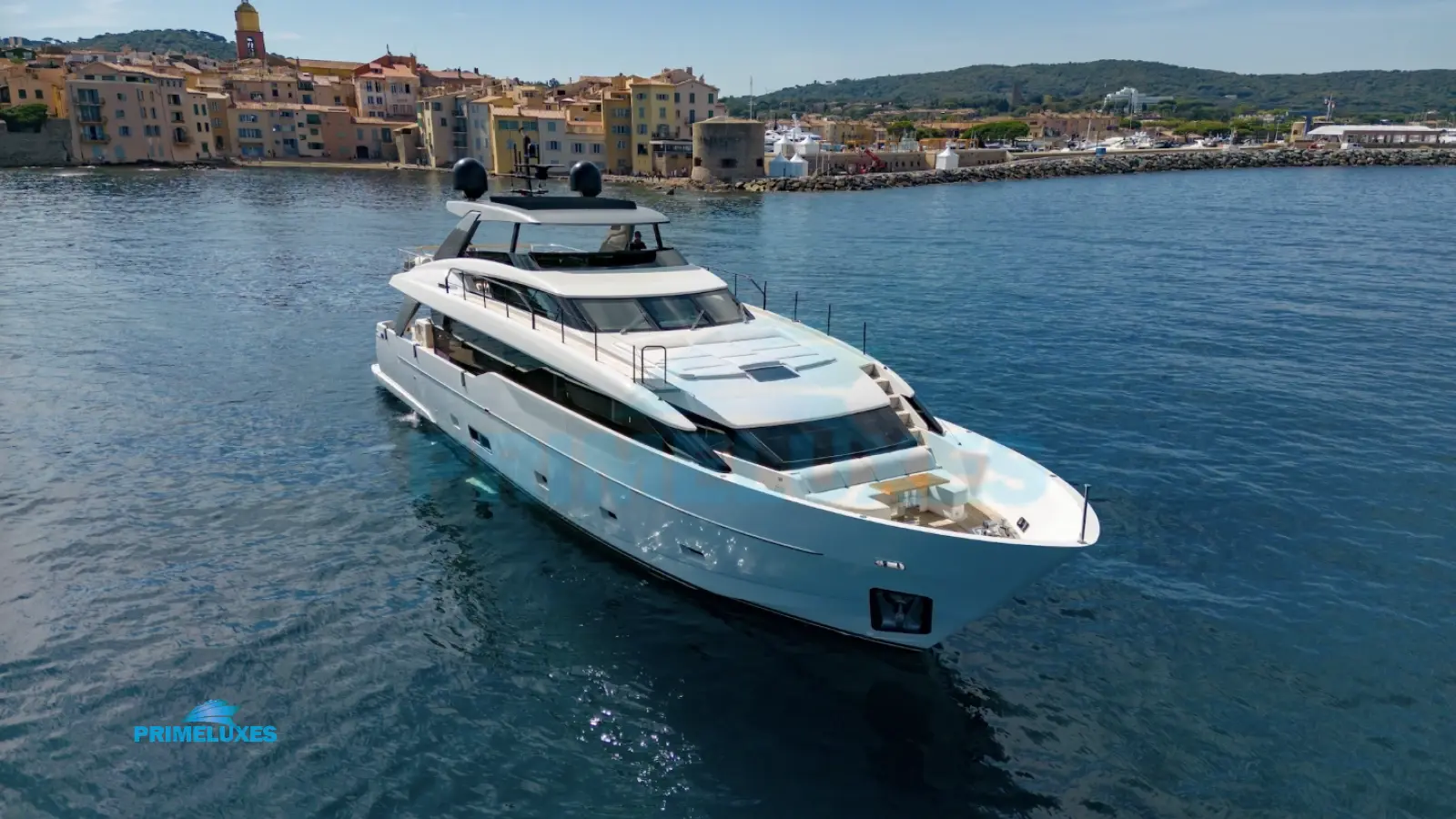 PAUSE Sanlorenzo SL90 Asymmetric Yacht Charter