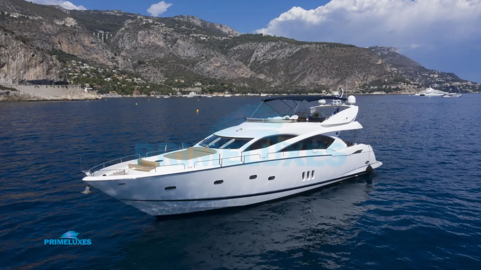 LADY YOUSRA Sunseeker 82 Yacht Charter