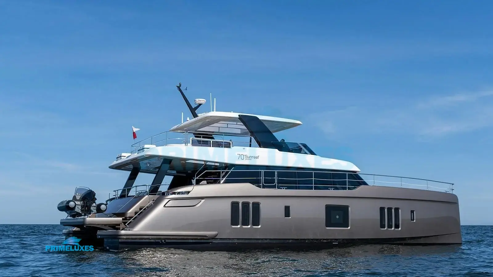 AMILEO 70 Sunreef Power Yacht Charter